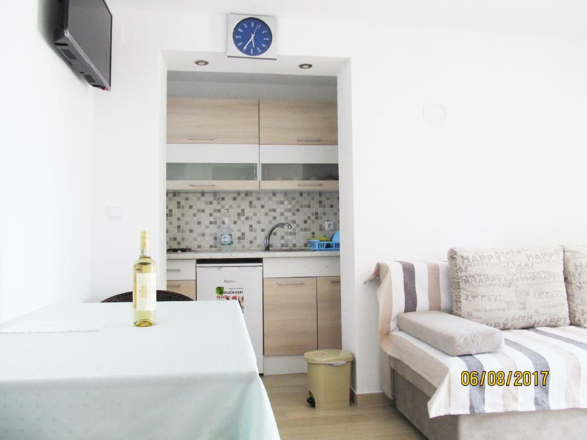 Apartmani Mala Sirena Maslenica Dış mekan fotoğraf