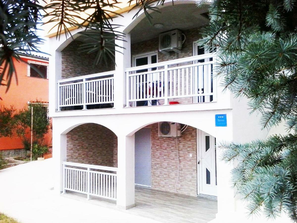 Apartmani Mala Sirena Maslenica Dış mekan fotoğraf