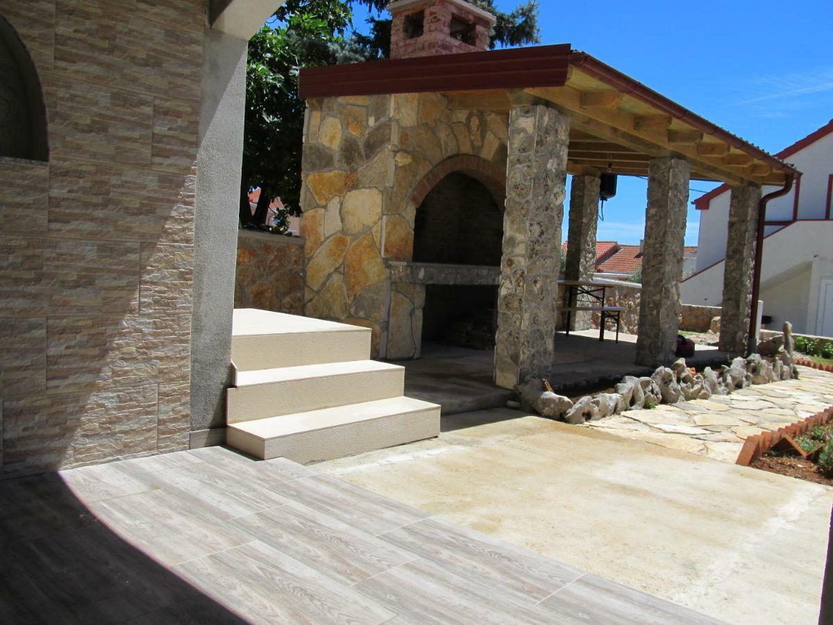 Apartmani Mala Sirena Maslenica Dış mekan fotoğraf