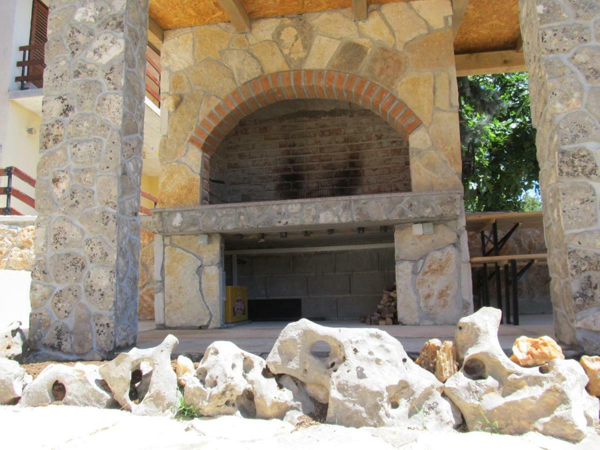 Apartmani Mala Sirena Maslenica Dış mekan fotoğraf