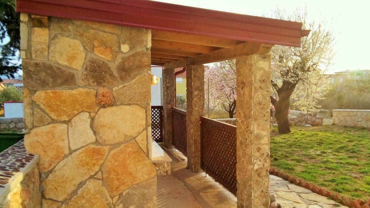 Apartmani Mala Sirena Maslenica Dış mekan fotoğraf